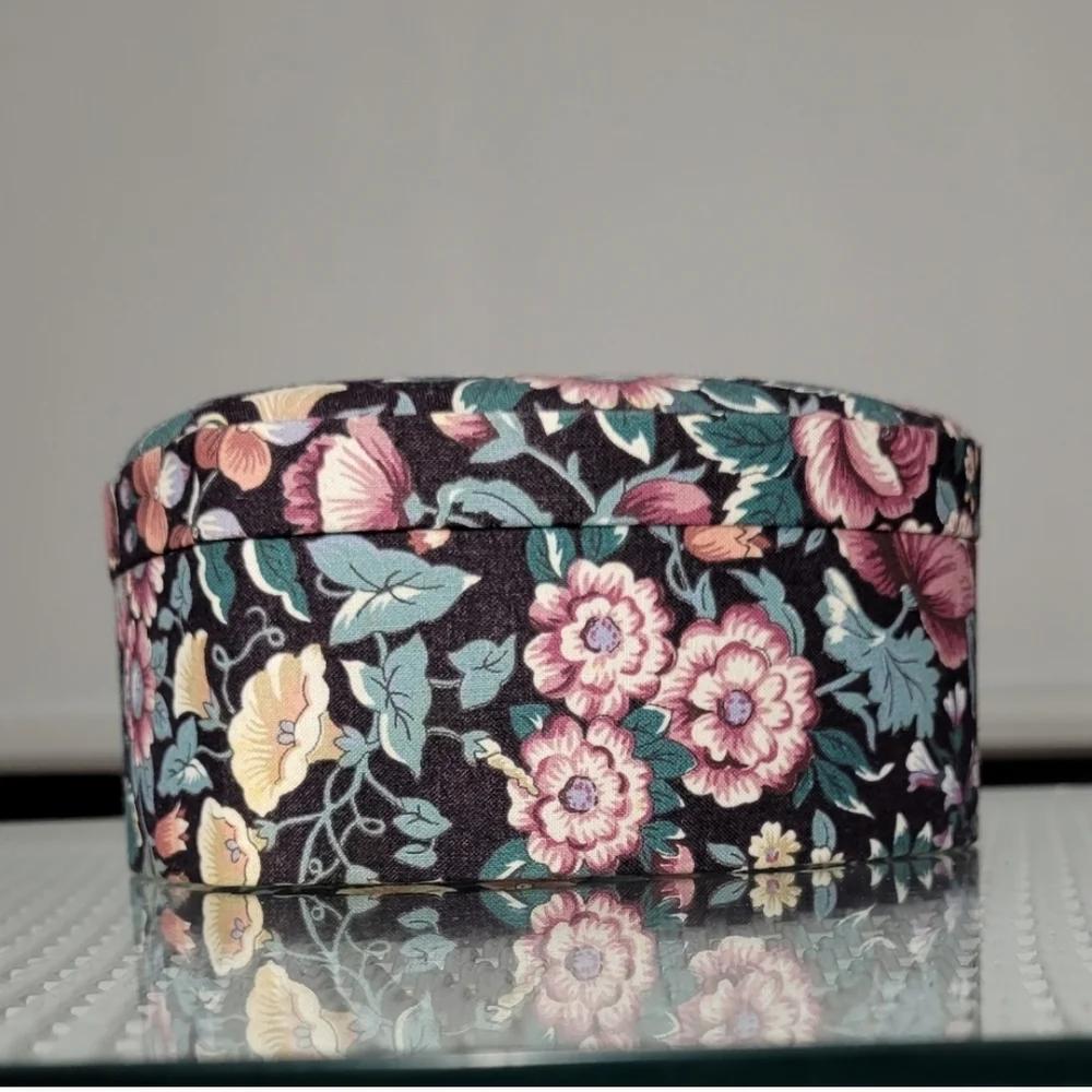 Floral Heart-Shaped Jewelry Box